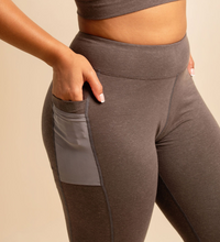 Best gray workout leggings for thick thighs made with hemp and organic cotton